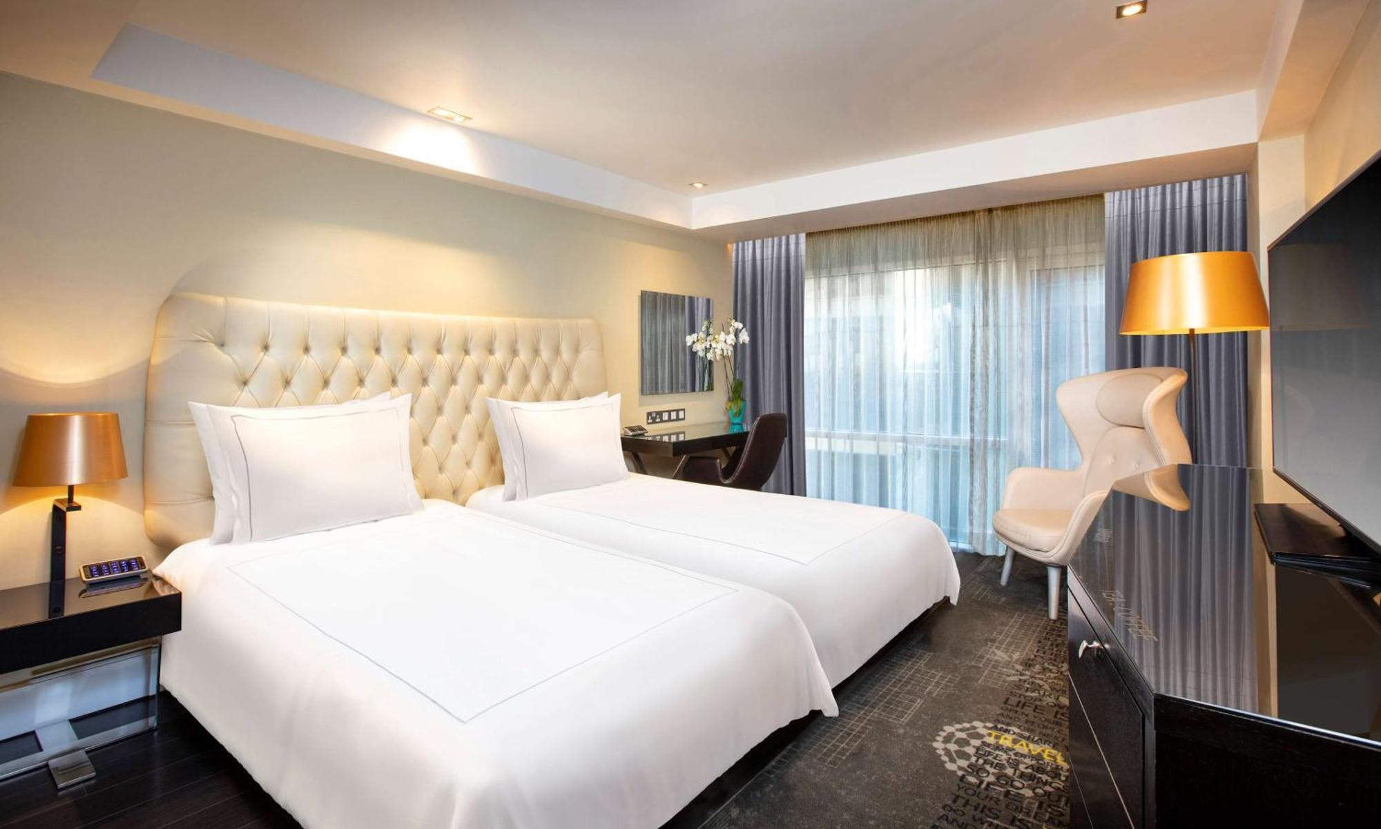 Park Plaza Riverbank Hotel 4*