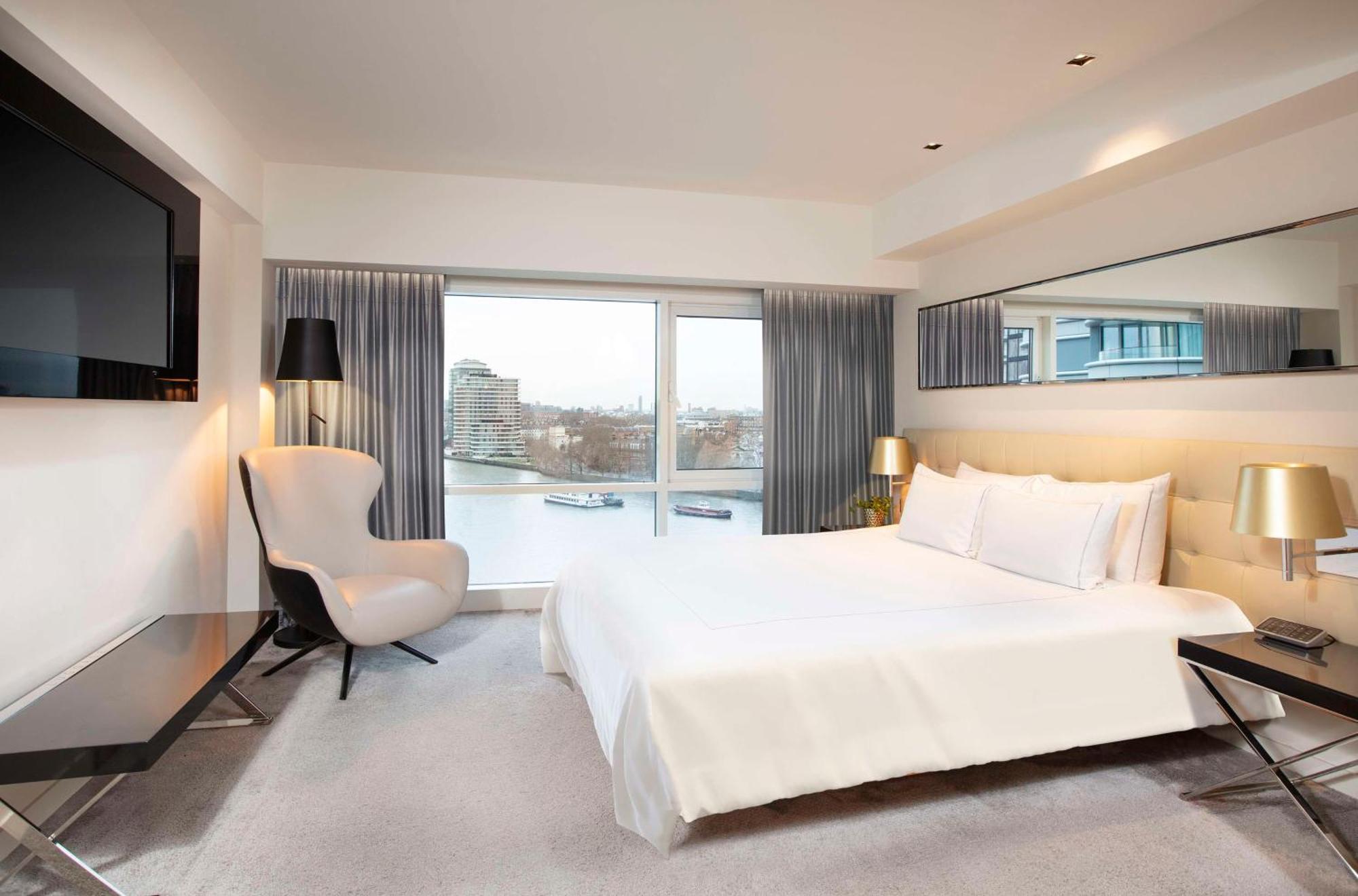 Hotel Park Plaza Riverbank London