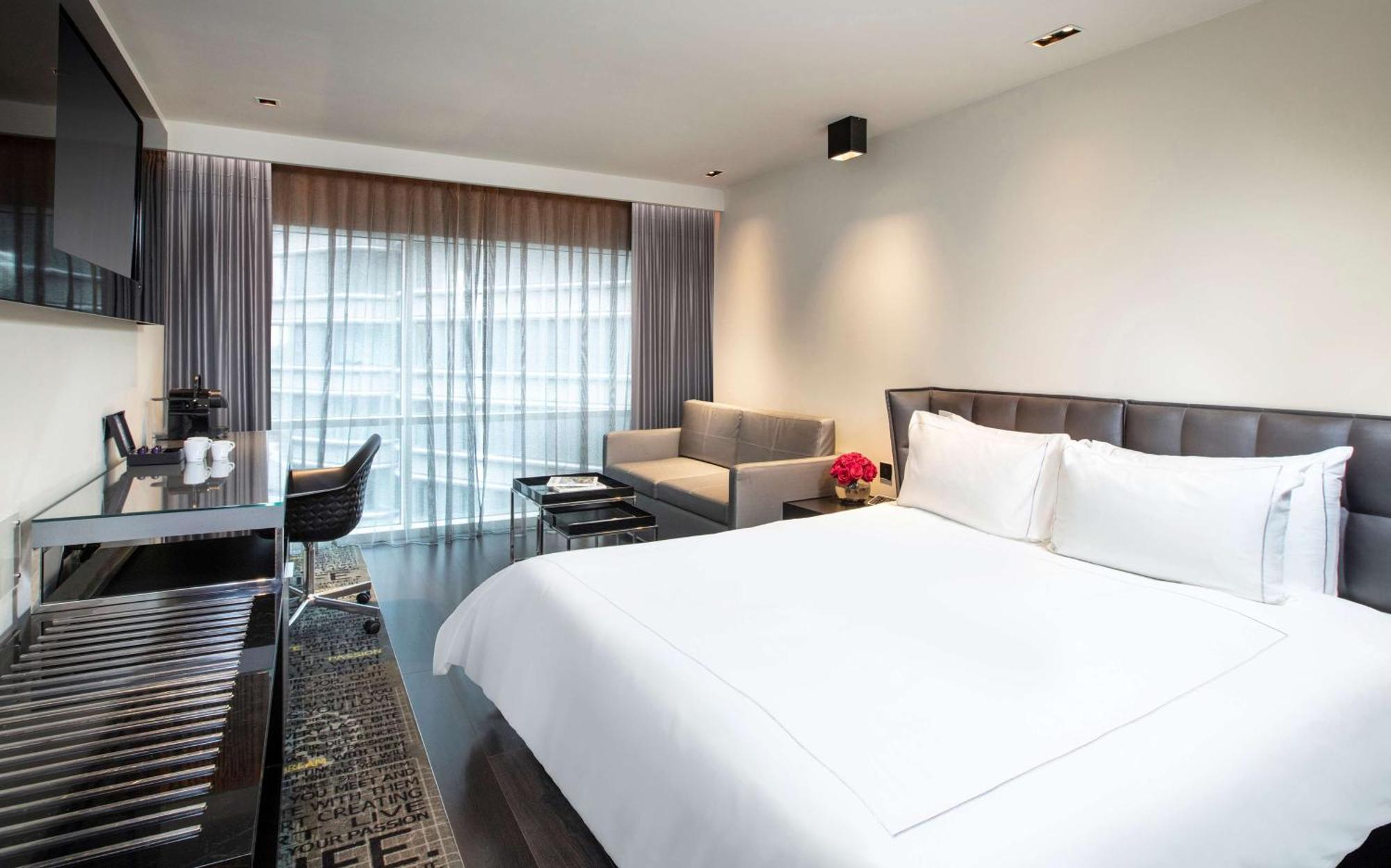 Hotel Park Plaza Riverbank 4*